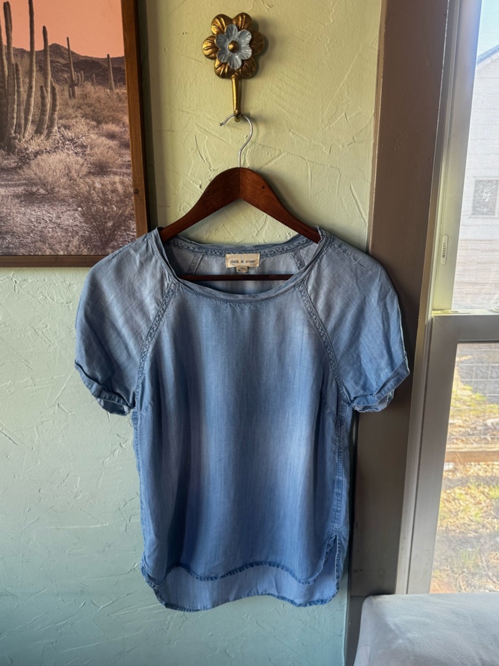 Anthropologie Cloth & Stone chambray button down shirt size XS extra small